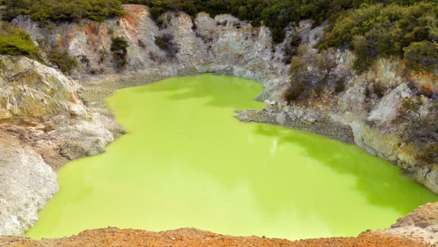 Travel quiz, May 28, 2021: Where would you find the lime green pool known as the Devil's Bath?