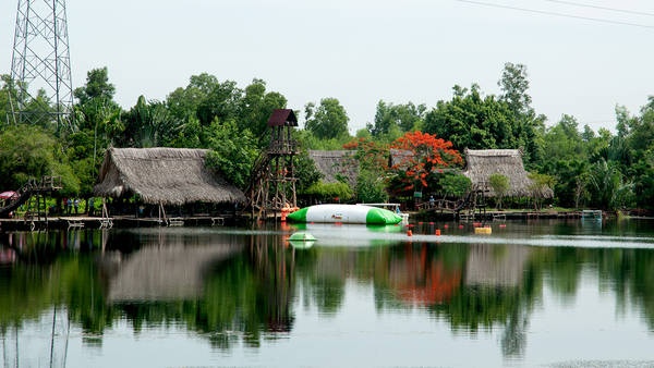 Khuấy đảo khu du lịch đầy hấp dẫn cách Sài Gòn 30km - Bò Cạp Vàng