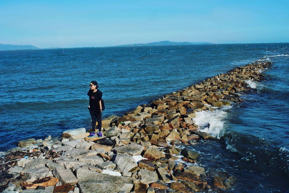Đảo Thạch An khiến giới trẻ sống ảo phát cuồng với '' bãi đá giữa biển ''