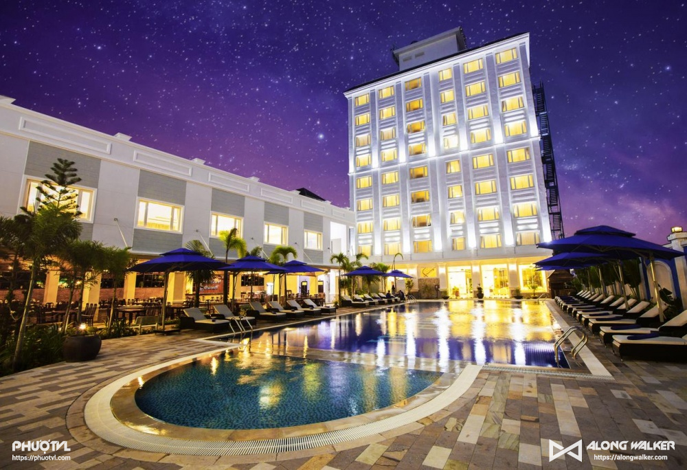 Top 10 khách sạn đẹp Phú Quốc gần trung tâm thị trấn, view hướng biển