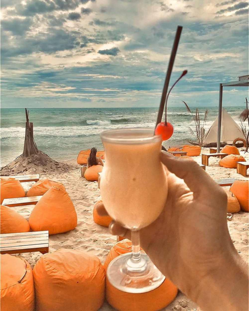 Ốc Sên Beach Bar Phú Quốc – Top 10 quán bar cực chill view biển cực xịn tại Phú Quốc