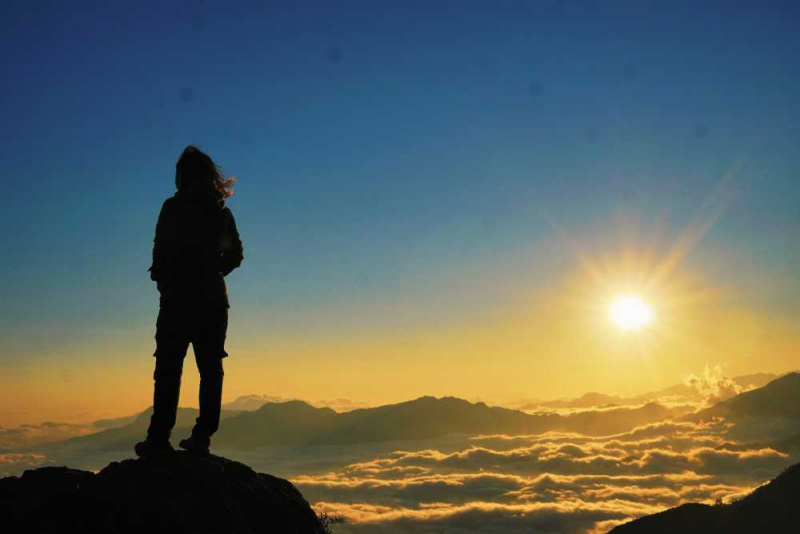 Chinh phục đỉnh Kỳ Quan San – Ngắm bình minh trên 9 tầng mây