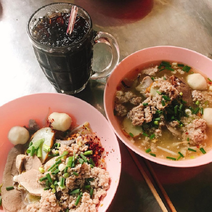 ẩm thực Thái Lan, Du lịch Thái Lan, Tomyum, quán tomyum ở Thái Lan