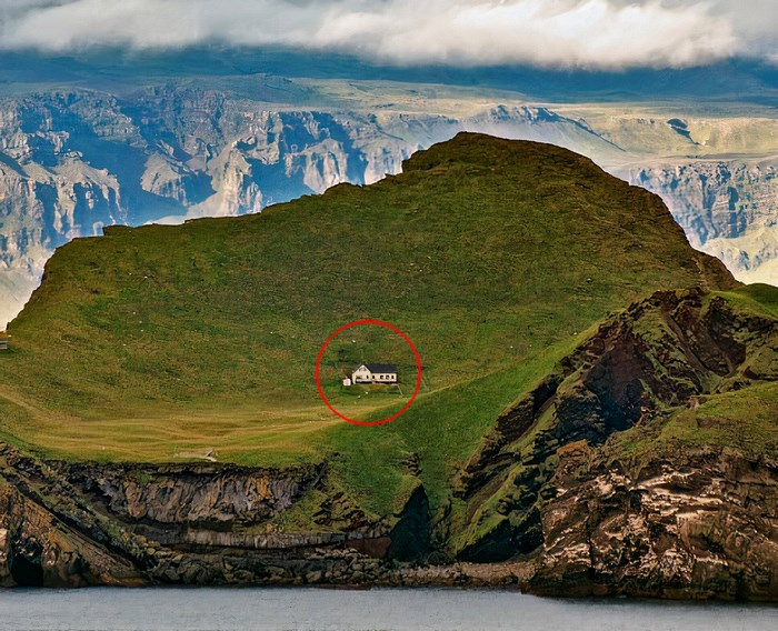 ngôi nhà cô đơn nhất thế giới, du lịch Iceland, ngôi nhà cô đơn