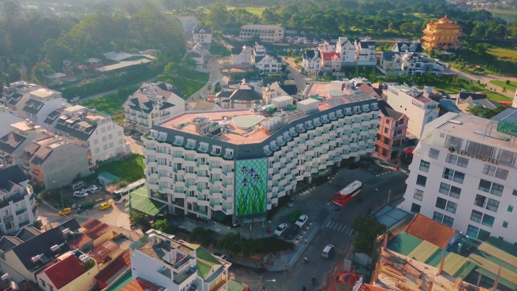 Check-in khách sạn Golf Valley sở hữu kiến trúc độc đáo giữa trung tâm Đà Lạt 
