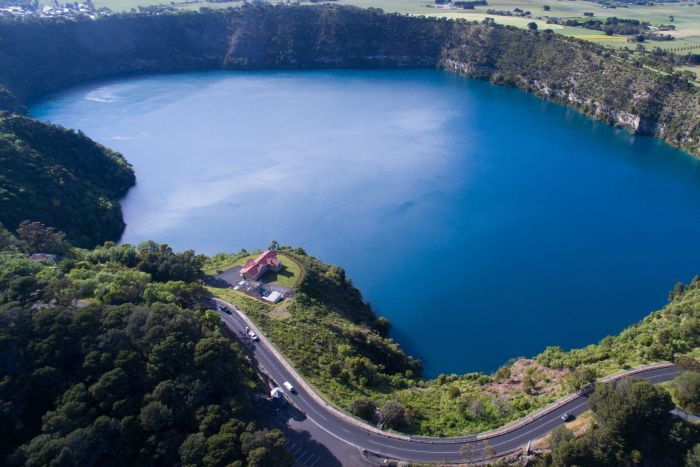 Hồ nước Blue Lake, New Zealand