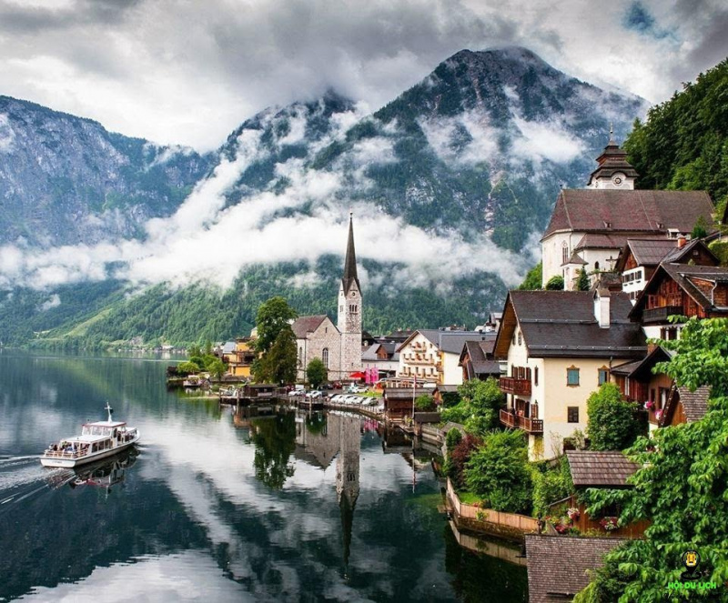 Có gì đặc biệt ở Thị trấn bên hồ đẹp nhất thế giới Hallstatt?