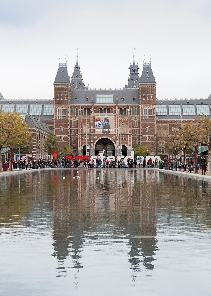 cầu tình yêu, du lịch Amsterdam, du lịch Hà Lan, khóa tình yêu, điểm check-in ấn tượng, du lịch Amsterdam, du lịch Amsterdam tự túc, tour du lịch Amsterdam
