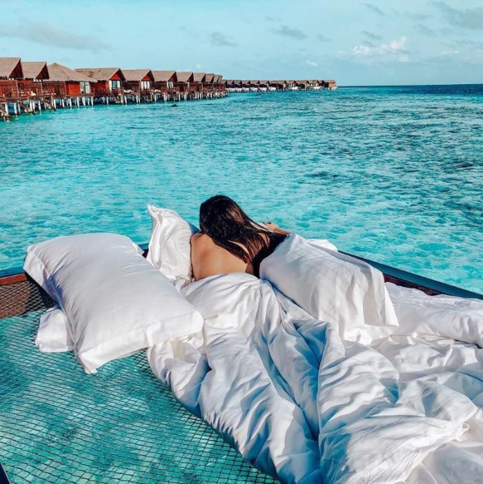 400 usd và 1 đêm để ngủ giữa đại dương, ngắm bình minh ở Maldives