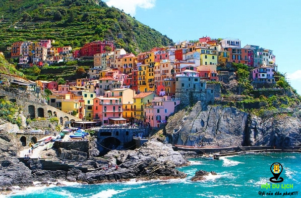 Đảo Burano – Sắc màu rực rỡ của nước Ý