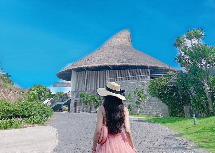 Mê mẩn với Casa Marina Resort view tựa núi hướng biển mới lạ ở Quy Nhơn