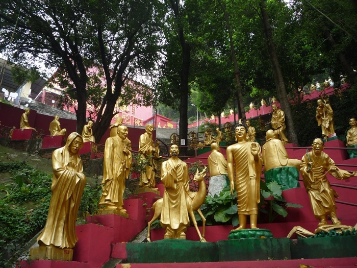 khám phá Hong Kong, tu viện vạn Phật, tu viện vạn Phật