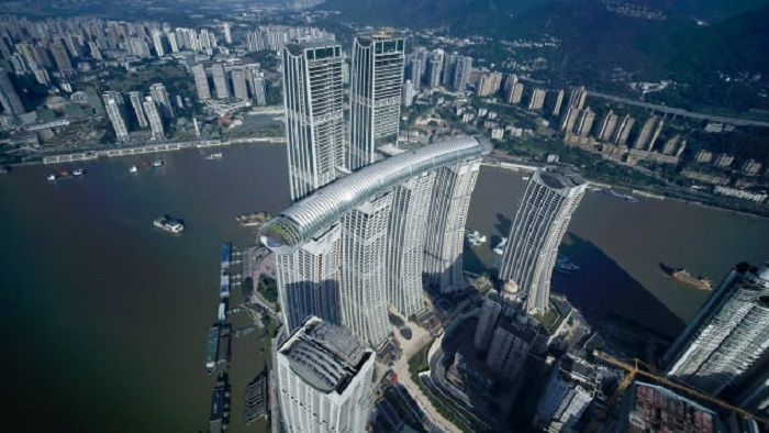 Check-in ảo tung chảo với skybridge Trùng Khánh - nhà chọc trời nằm ngang độc đáo của Trung Quốc