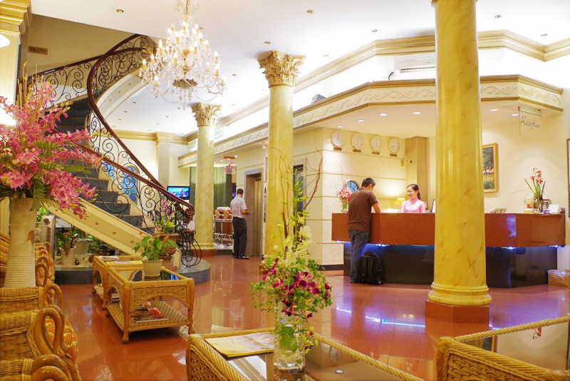 Top 30 khách sạn quận 1 giá rẻ trung tâm gần phố đi bộ, chợ Bến Thành