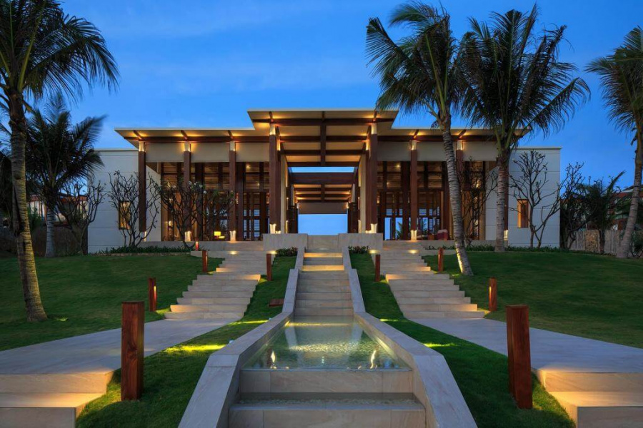 Top 5 Resort Nha Trang view đẹp xuất sắc giá tốt có hồ bơi riêng