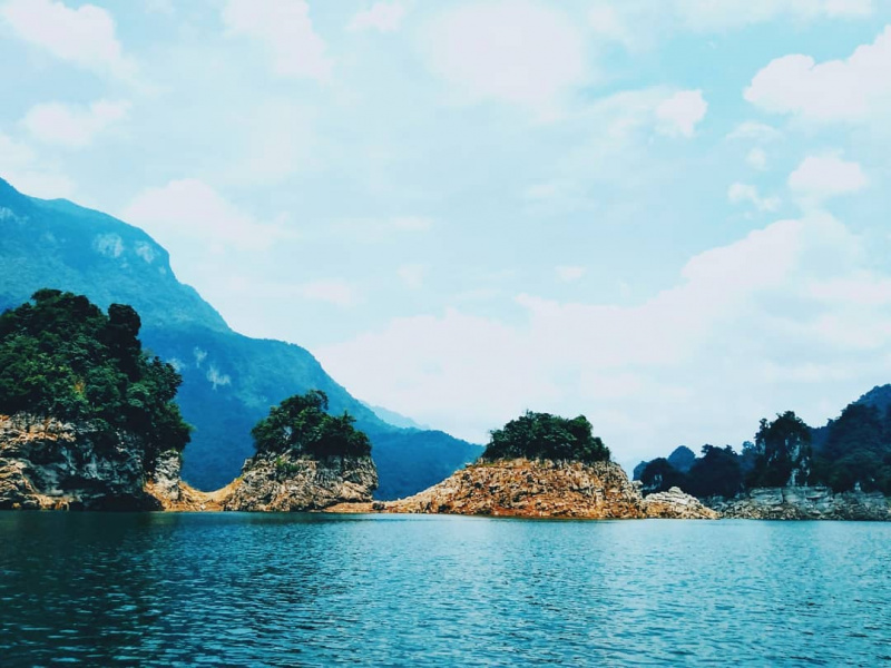 Khám phá non nước “đẹp như tiên cảnh” tại Hồ sinh thái Na Hang