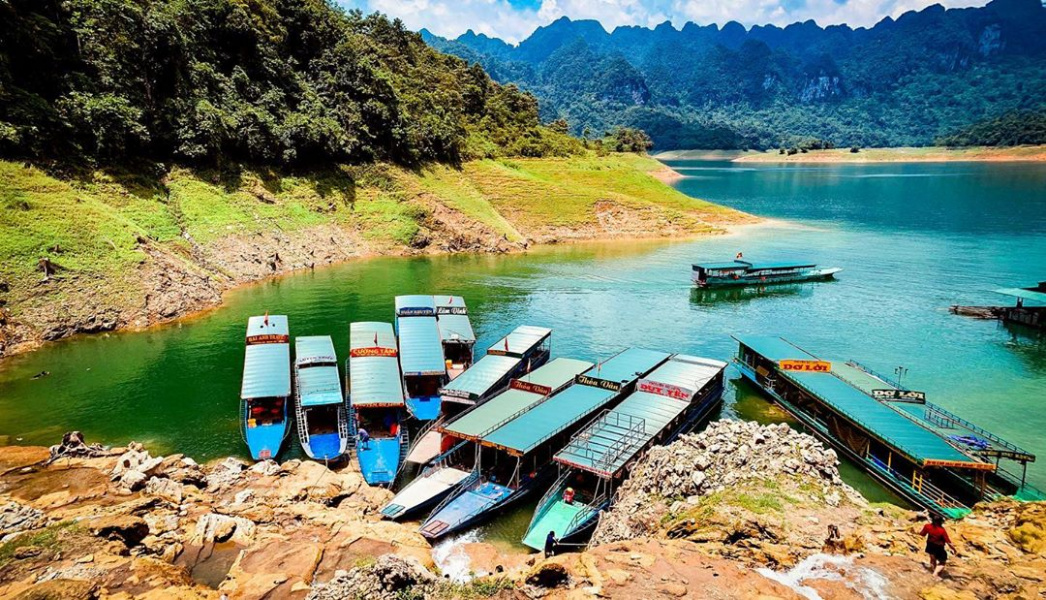 Khám phá non nước “đẹp như tiên cảnh” tại Hồ sinh thái Na Hang