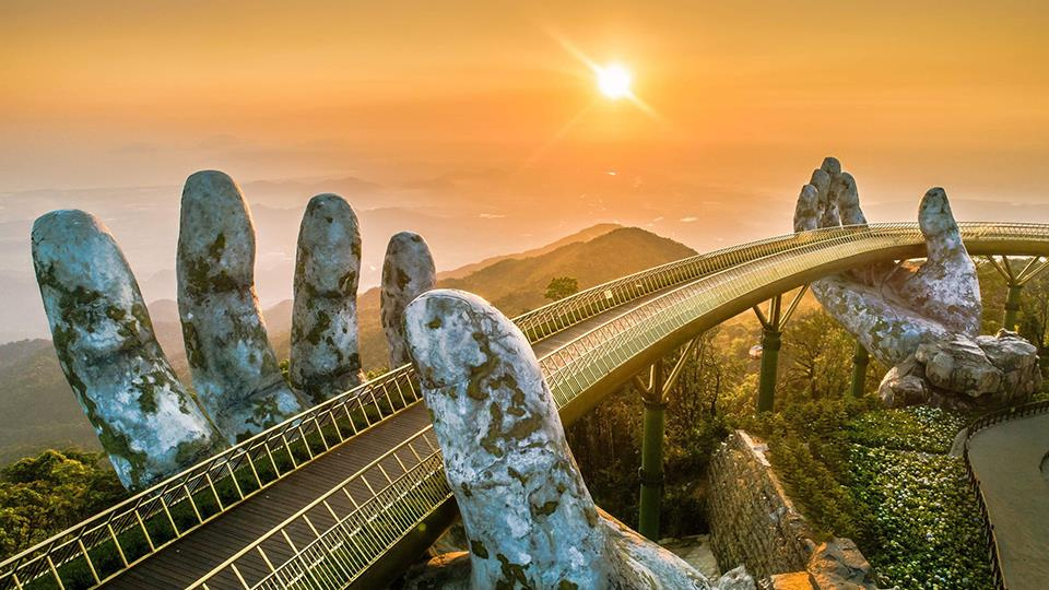 Cầu Vàng nằm trong top 28 cây cầu ấn tượng nhất thế giới