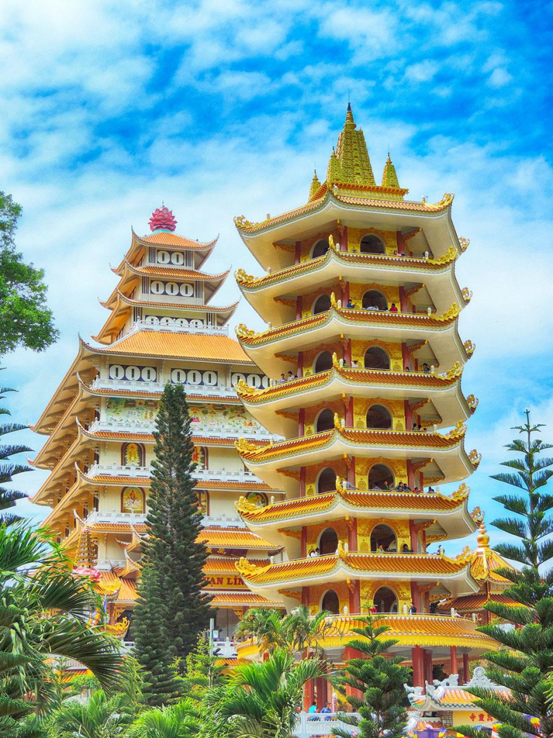                       Top 6 ngôi chùa thu hút khách hành hương nhất An Giang                  
