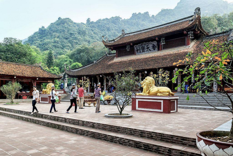                       Bỏ túi kinh nghiệm hành hương chùa Hương, Hà Nội                  