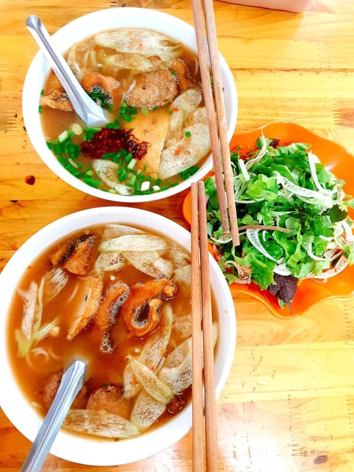 Không lo đói với loạt quán ăn ngon - bổ - rẻ trên đường từ Hà Nội đi Huế