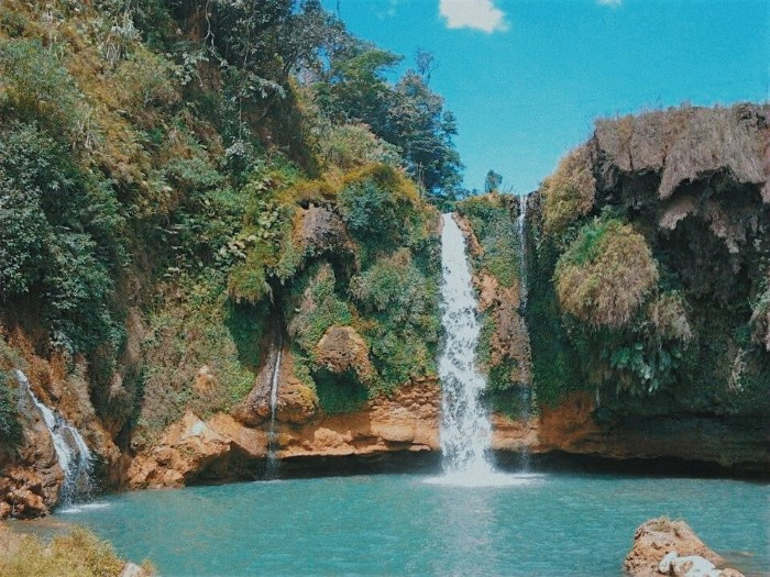 Thâm sơn cùng cốc thác nước xanh ngọc đẹp tuyệt trần mới nổi ở Mộc Châu