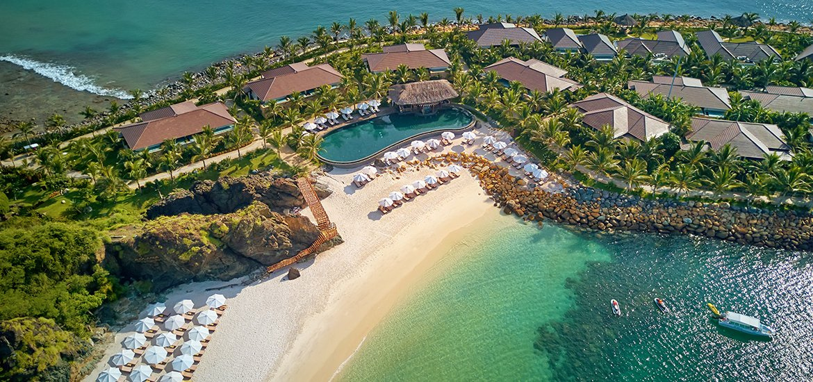Nghỉ hè cực đã tại top 5 khách sạn Nha Trang có bãi biển riêng