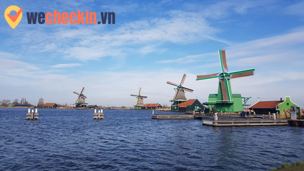 Thăm làng cối xay gió Zaanse Schans nổi tiếng ở Hà Lan