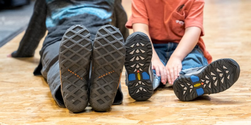 Hướng dẫn chọn size giày dép cho trẻ em