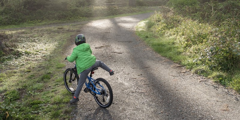 Cách hướng dẫn trẻ đi xe đạp dễ dàng