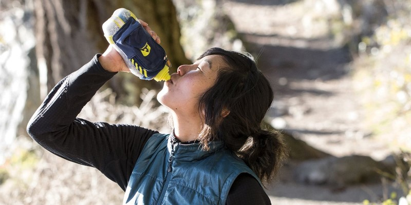 Những điều cần biết về lượng nước cần uống khi chạy bộ