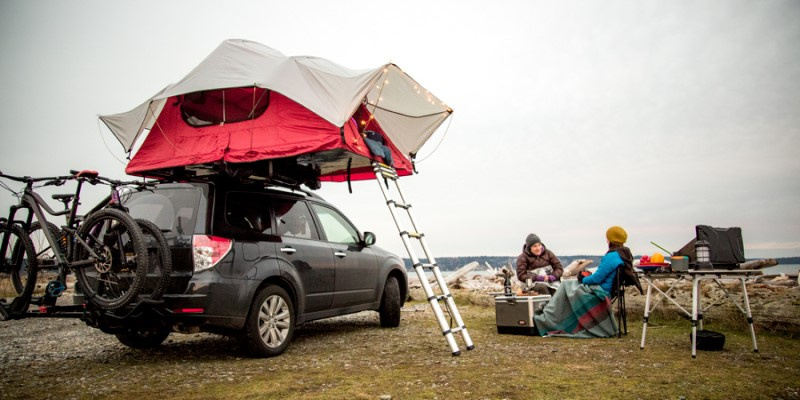 Cách chọn lều cắm trại trên nóc xe