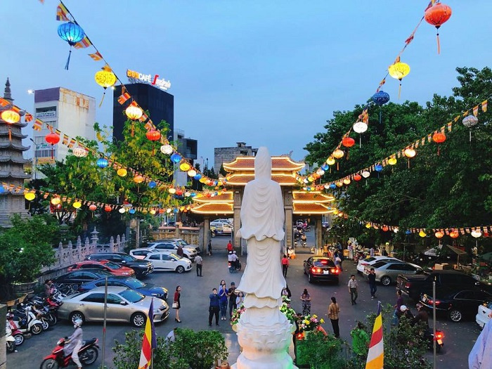 chùa đẹp ở Sài Gòn, du lịch Sài Gòn, ngôi chùa linh thiêng, lễ Vu Lan, đi lễ Vu Lan ở chùa nào, ngôi chùa linh thiêng, lễ Vu Lan, đi lễ Vu Lan ở chùa nào, chùa đẹp ở Sài Gòn, du lịch Sài Gòn 