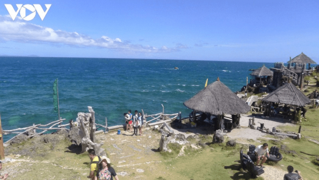 Boracay, Philippines, thiên đường biển, du lịch biển, điểm đến hấp dẫn, trải nghiệm