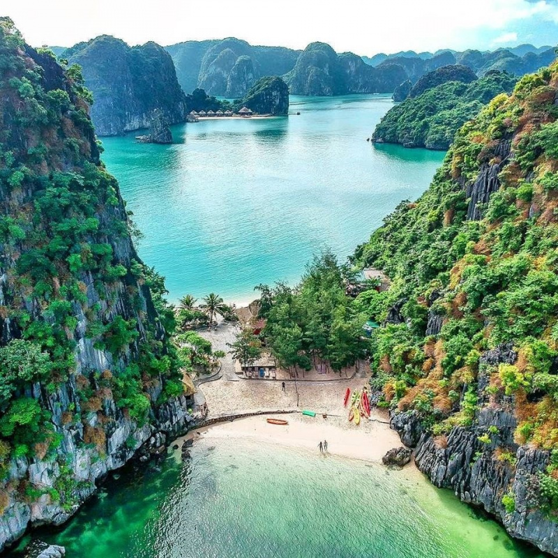 Mấy ai biết Việt Nam có một “hòn đảo độc nhất hai mặt biển” không chen chúc giữa biển người