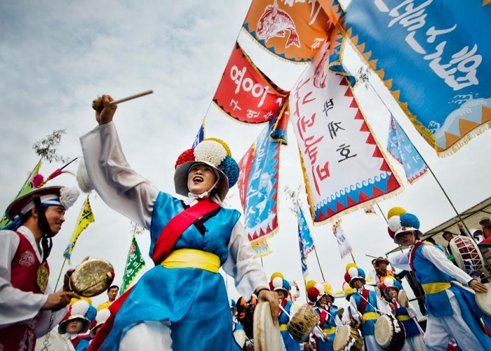 Du lịch Hàn Quốc tết Nguyên đán, đón năm mới với băng tuyết và nhiều lễ hội thú vị