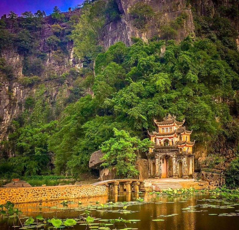 Chuyến đi đầu năm mới ghé thăm chùa Bích Động Ninh Bình