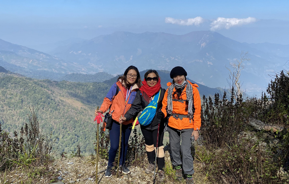 Thám hiểm đỉnh Pu Xai Lai Leng hơn 2.700 m
