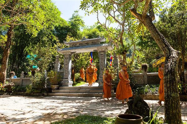 Top 5 ngôi chùa ở Huế linh thiêng nổi tiếng gần xa