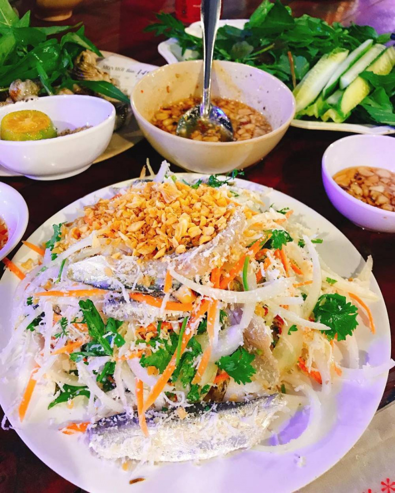 Chíp Ú giúp bạn trả lời câu hỏi du lịch Phú Quốc ăn gì ngon?