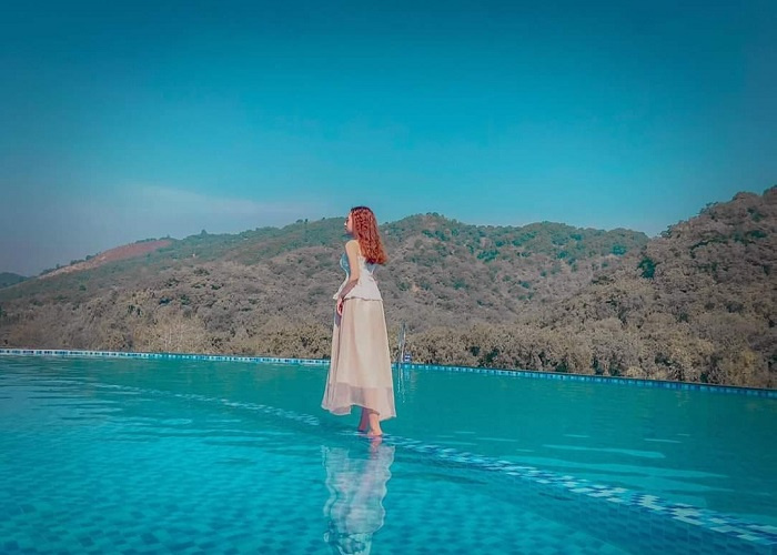 'Mắt tròn mắt dẹt' trước vẻ đẹp của hồ bơi vô cực view rừng ở Đồng Nai