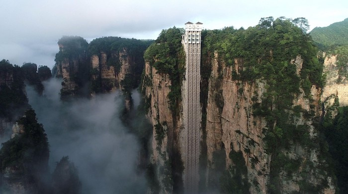 du lịch Trung Quốc, công trình kiến trúc ấn tượng, thang cuốn ngoài trời cao nhất