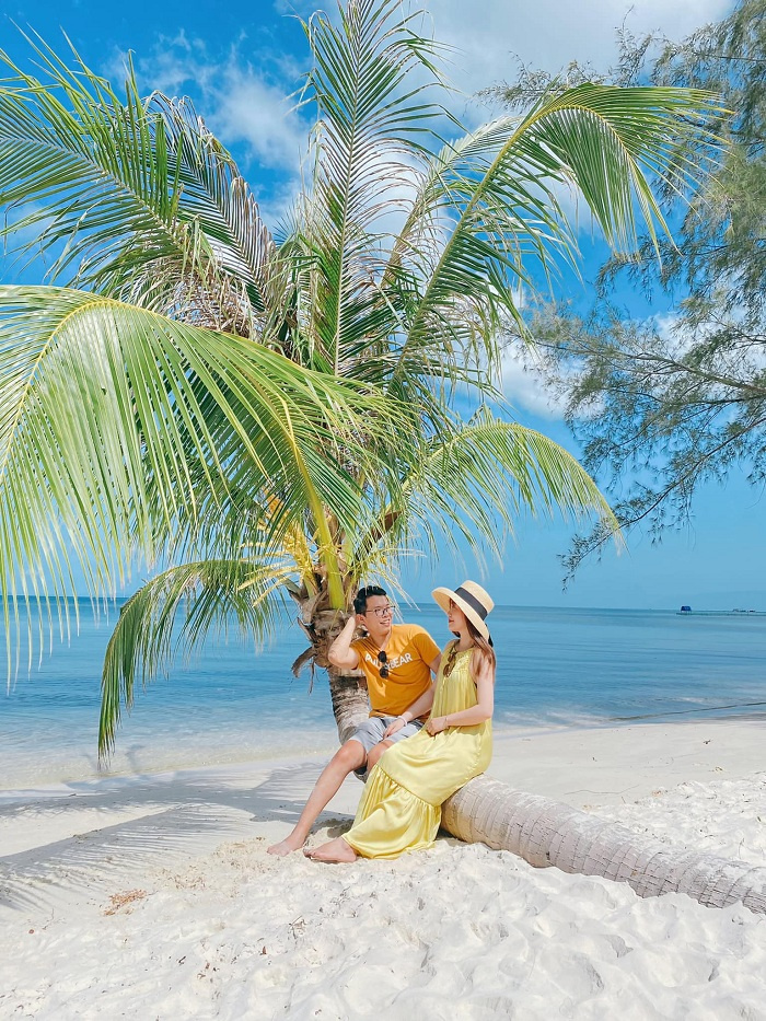 Xem review du lịch Phú Quốc của cặp đôi trẻ mới hiểu vì sao mùa này đi đảo ngọc là ‘số dzách’ 
