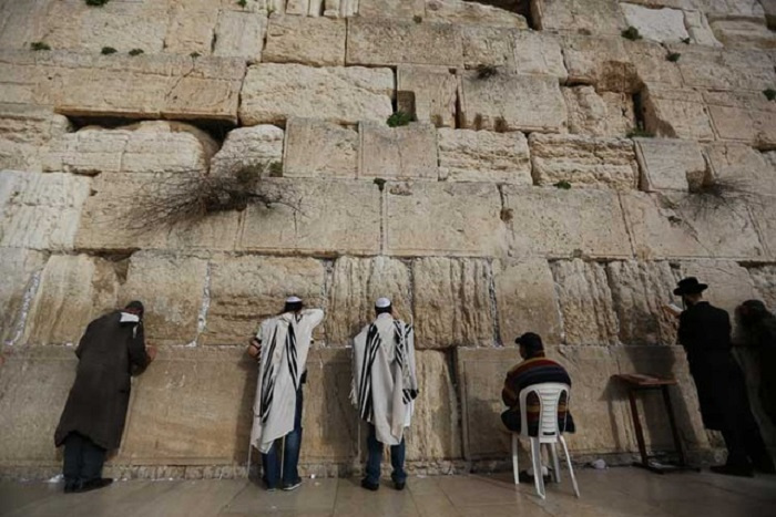 Bức tường than khóc - thánh địa linh thiêng của người Do thái