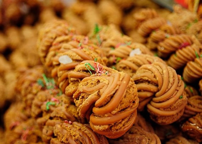 Mục sở thị món bánh Shibajie Mahua ở Trung Quốc tưởng là sợi dây thừng nhưng lại là đặc sản từ thế kỉ XIX