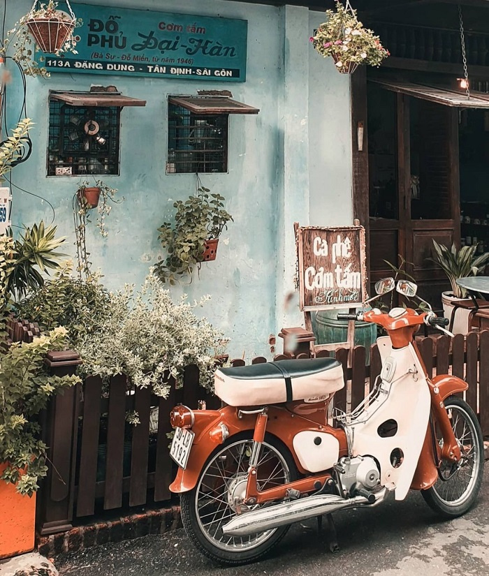 'Lội ngược thời gian' với cà phê Đỗ Phủ - cơm tấm Đại Hàn phong cách Biệt động Sài Gòn