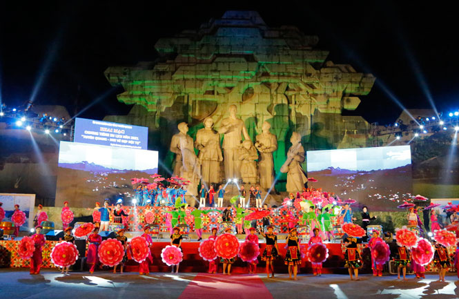 Khai mạc chương trình du lịch  “Tuyên Quang - Nơi vẻ đẹp hội tụ”