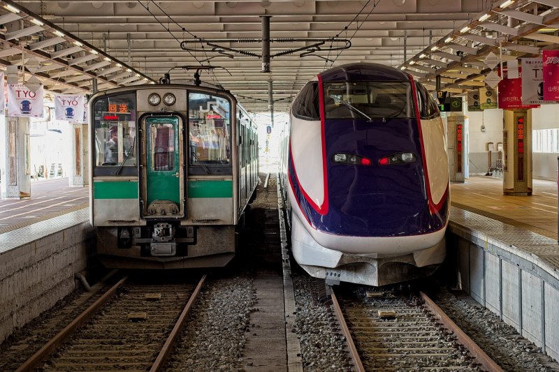 Akita, Akita City, Transportation, Yamagata to Akita by Train