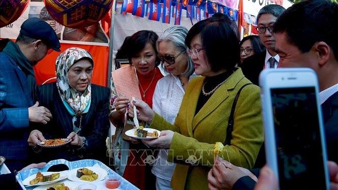 International Food Festival opens in Hanoi