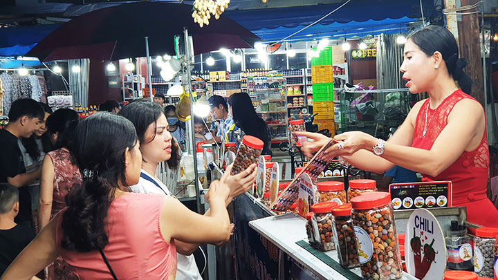 Night market in Phu Quoc island district
